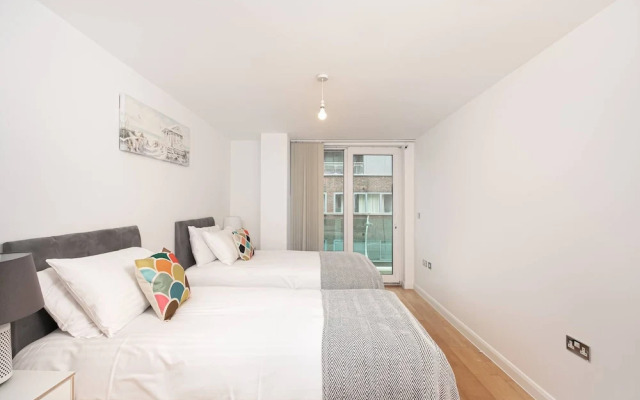 Skyvillion - Spacious 2bed W Balcony In Barnet