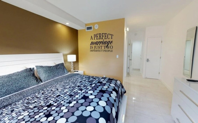 Premium 1 Bedroom Park View Or123