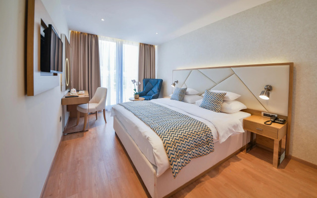 Mediteran Hotel & Resort