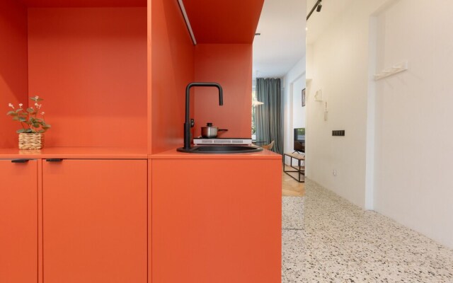 Comfy Studio Grójecka Warsaw by Renters