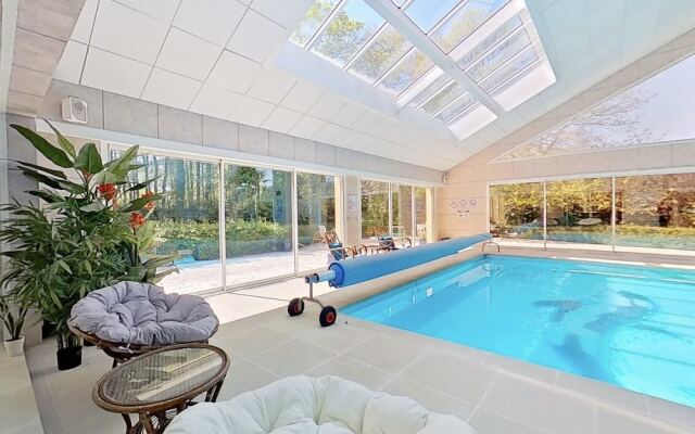Les Jardins de la Muse / BnB maison d'hôte, piscine couverte et spa