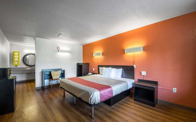 Motel 6 Concord - Kannapolis