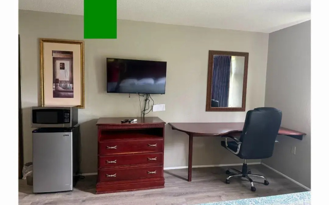 Coldwater Inn & Suites near I 69