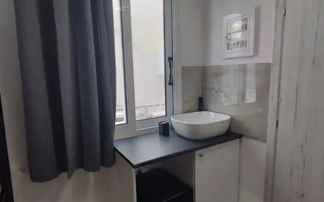 Athina Central Apartment
