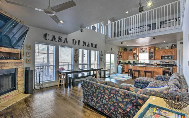 Bayfront Fishing Pier: Galveston Island Home!