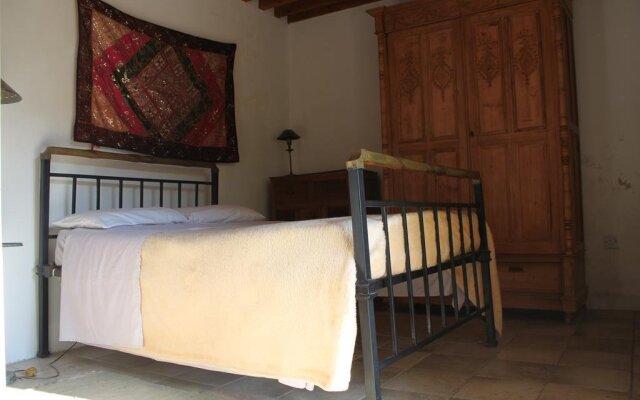 Moustos Traditional House