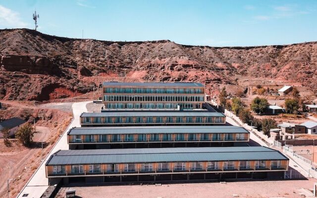 Cyan Wenelen Vaca Muerta