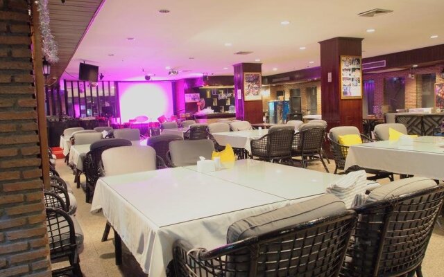 The Tower Praram 9 Hotel