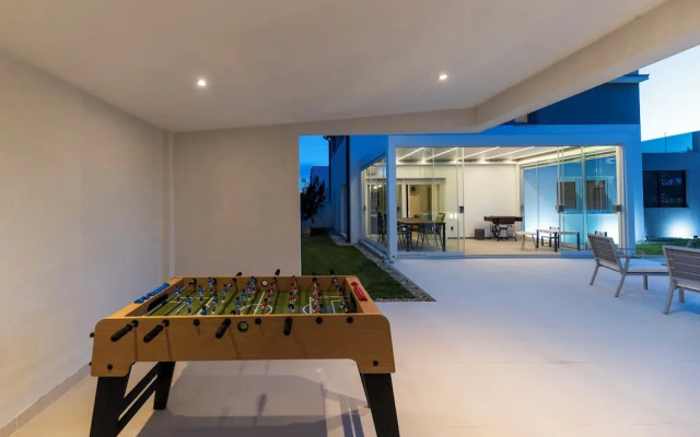 Alba Family Home