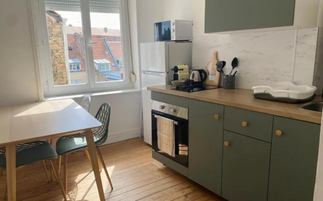 1st Floor Cozy Central Flat with free parking