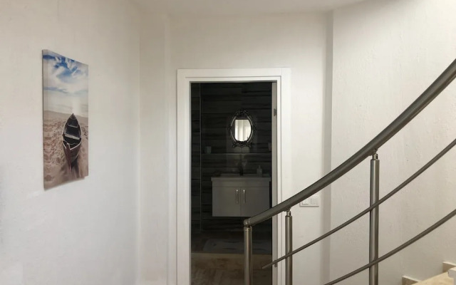 Sari Villa