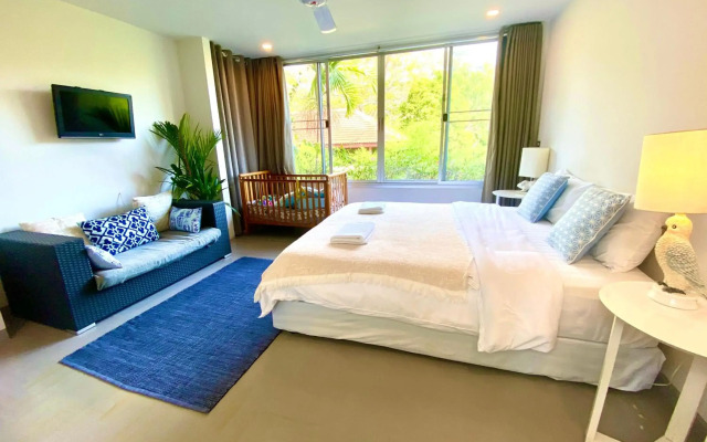 Front Samet Beach house with swimming pool