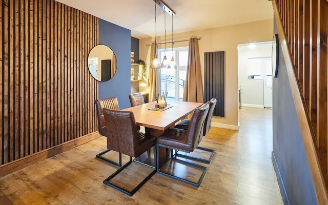 Host Stay Salt Rock Retreat