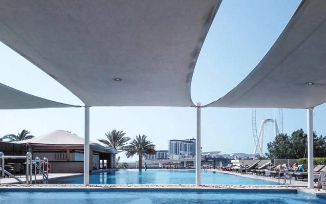 Astounding 3BR Apartment w/ Sea & Marina Views!
