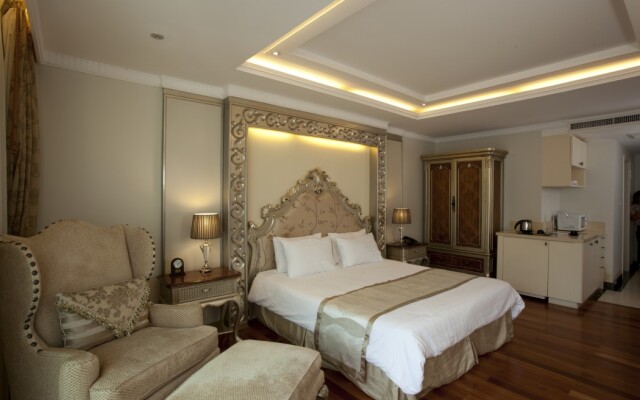 LK The Empress Pattaya