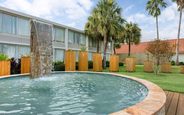 West Wing Hotel, an Ascend Hotel Collection Member