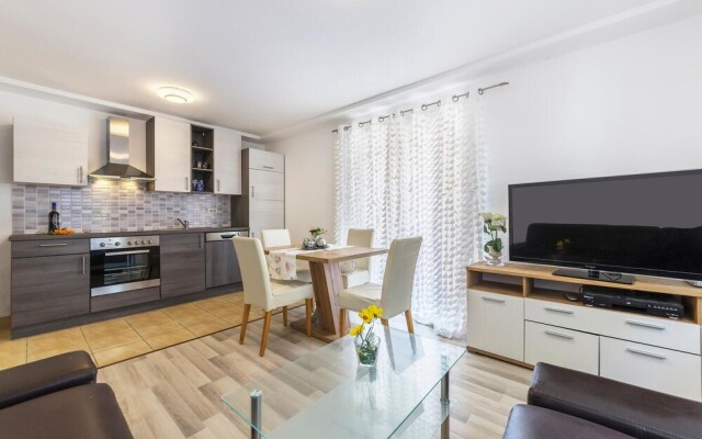 Awesome Home in Labin With Wifi and 4 Bedrooms