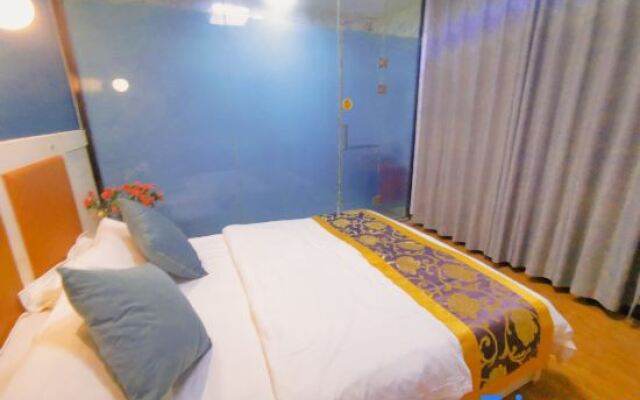 Missing Her Happy Hotel (Nanguan Street, Bohai Road)