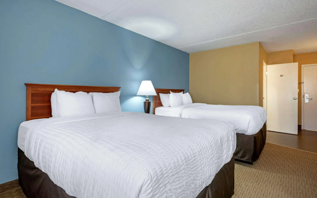 Clarion Hotel Conference Center Lexington North