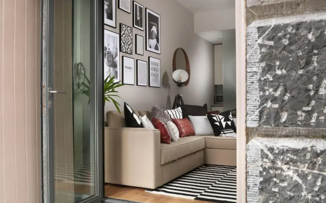 Two-bedroom Apartment at Royal William Yard