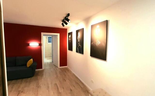 Apartament La Munte Lupeni