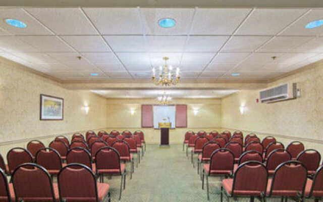 The Abraham Lincoln Hotel - A Historic Hotel of America