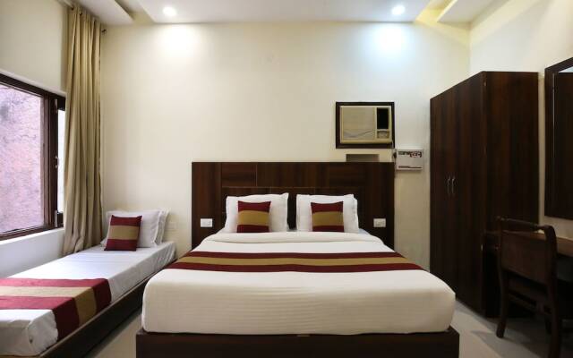 OYO 9727 Hotel Welcome Inn 2