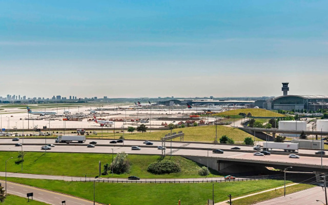 The Westin Toronto Airport