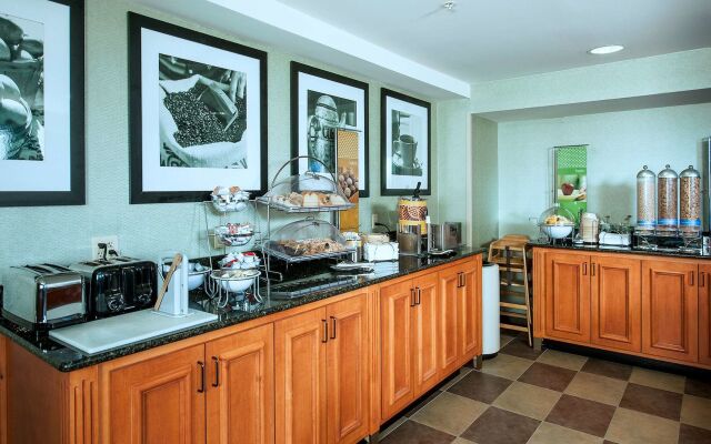 Hampton Inn & Suites Rockland