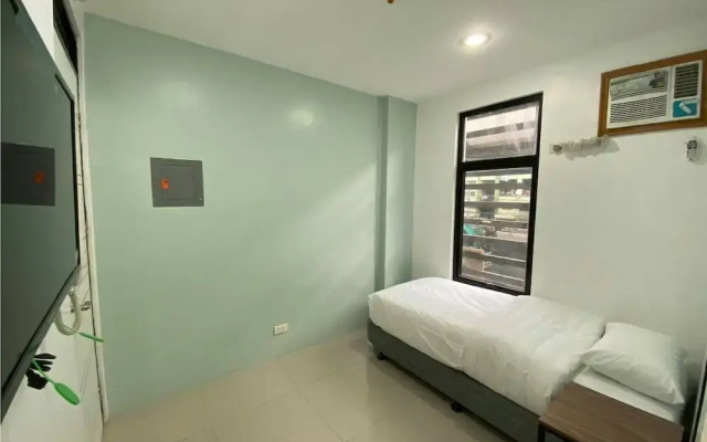 OYO 249 Happy House