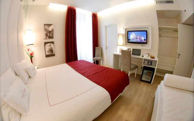 Tullia e Prisca Relais