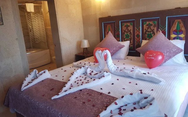 Cronos Cappadocia Cave Hotel