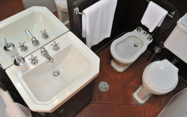 Unique 3 Bed Flat in the Heart of Trastevere