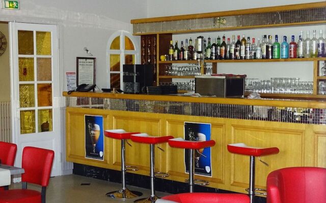 Hôtel Restaurant Le Cheval Blanc