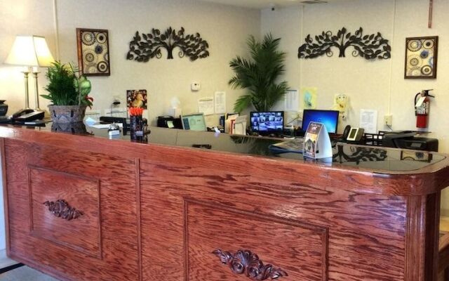 Pacer Inn And Suites Delaware