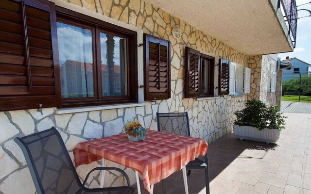 Cozy Apartment in Malinska near Sea