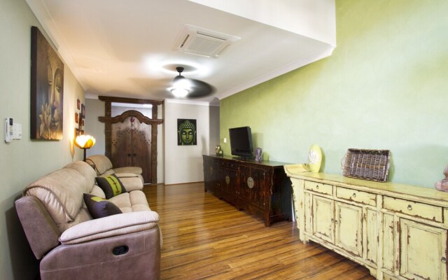 Frangipani Waters Main Street Apartment
