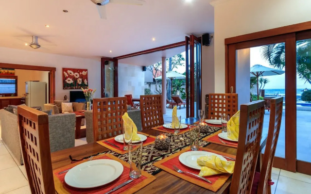 Villa Pantai by Villa Finder