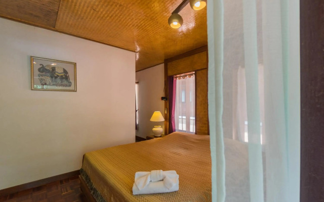 Coral Hotel Bangsaphan