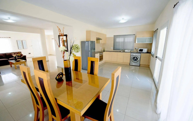 Hara Nissi Beach Villas