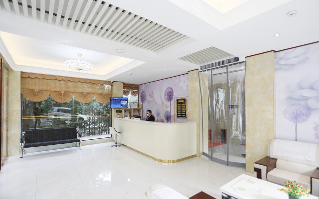 Wuhan Good Time Hotel (Tianhe Airport Hengdian Subway Station)