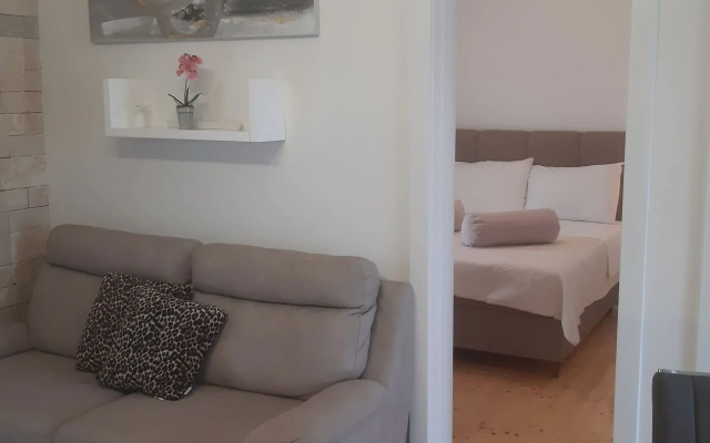 Apartments Lug 2, new and comfortable with pool