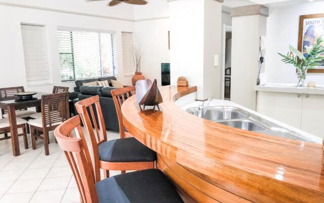 Villa Beach Palm Cove