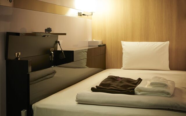 First Cabin Nihonbashi Yokoyamacho