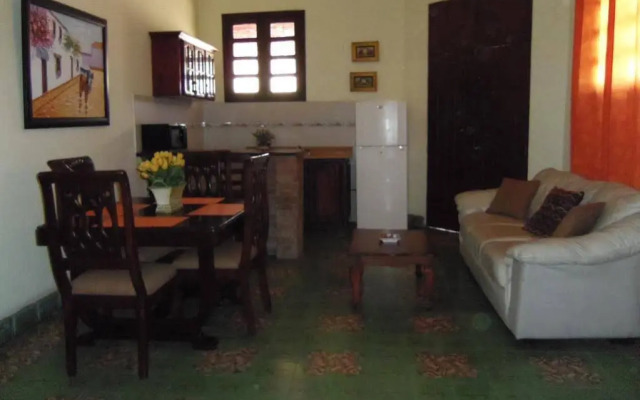 Class Colonial Aparta Hotel