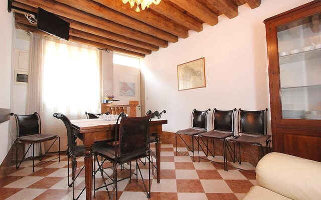 City Apartments - Boteri