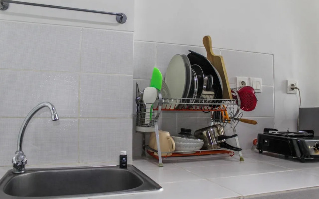 Minimalist and Comfy 1BR Apartment Scientia Residence