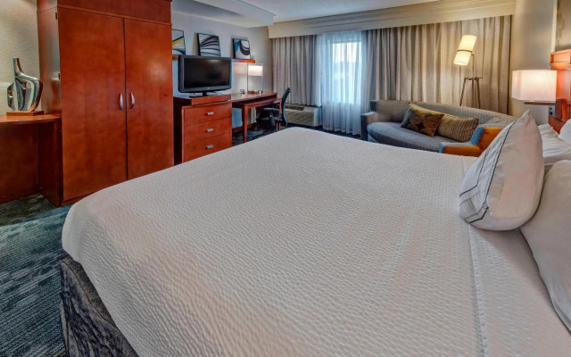 Courtyard by Marriott Alexandria