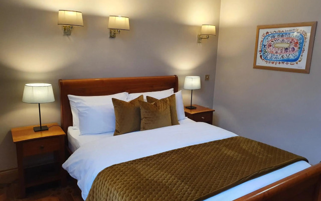 The Uppercross House Hotel