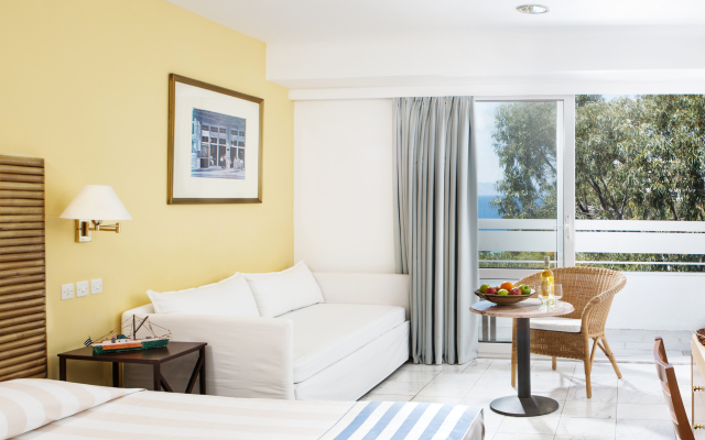 Dionysos Hotel